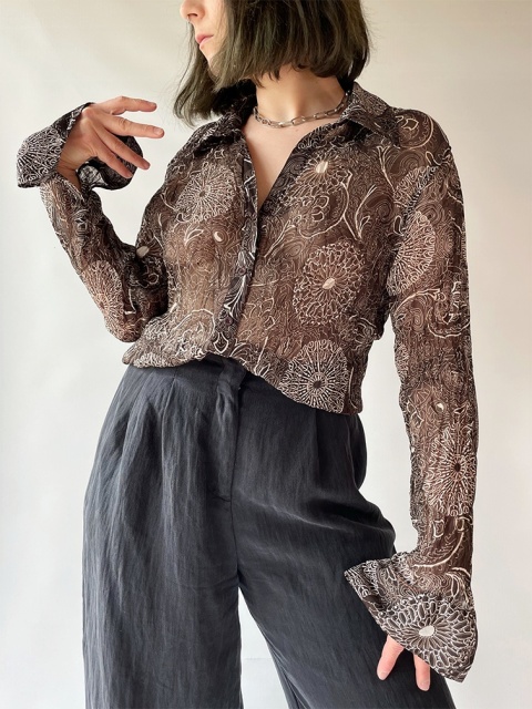 Półprzezroczysta koszula