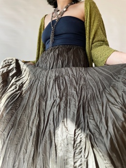 Karbowana spódnica maxi