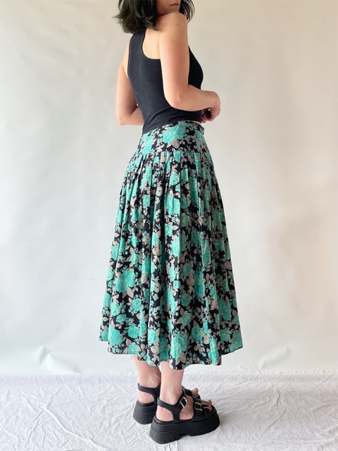 Spódnica w turkusowe róże, Zachodnie Niemcy