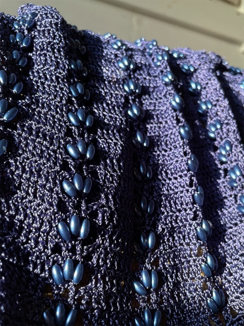 Szydełkowa kamizelka handmade z koralikami