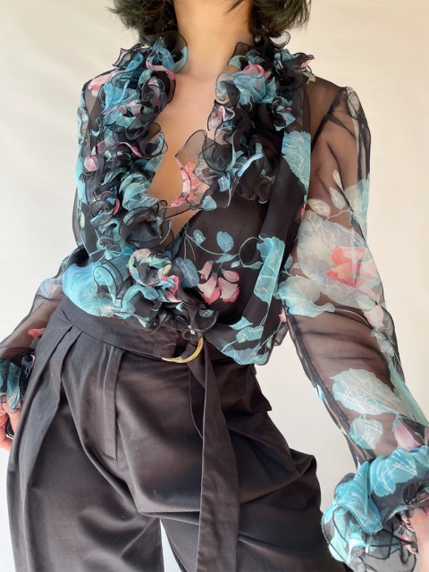 Szyfonowa bluzka z żabotem