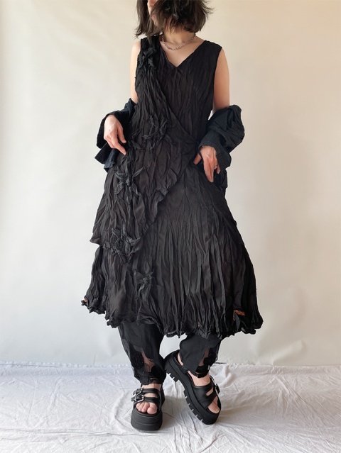 Czarna, marszczona sukienka