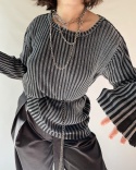 Ciemnoszary sweter longsleeve