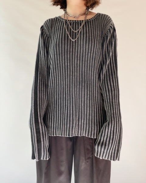 Ciemnoszary sweter longsleeve