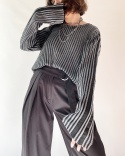 Ciemnoszary sweter longsleeve