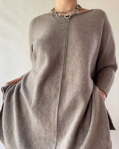 Kawowy swetetrek oversize