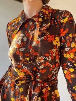 Jesienna sukienka, 70s