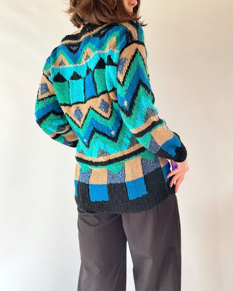 Kolorowy sweter handmade