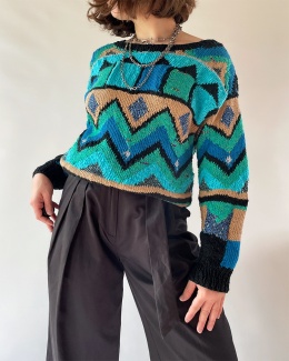 Kolorowy sweter handmade