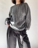 Szary sweter handmade