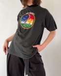 T-shirt z kolorową wyszywanką